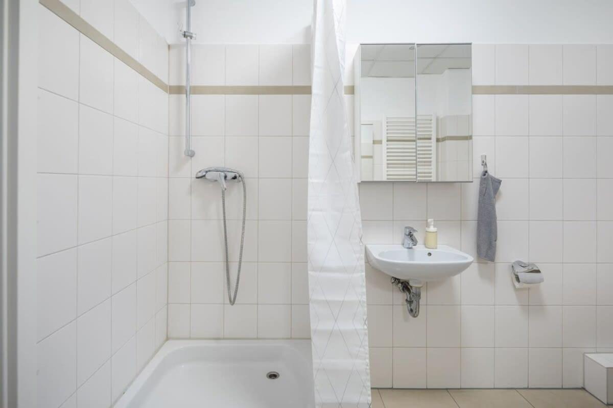 Cosy 2 Room Apartment In Hamburg Hammerbrook Exterior foto